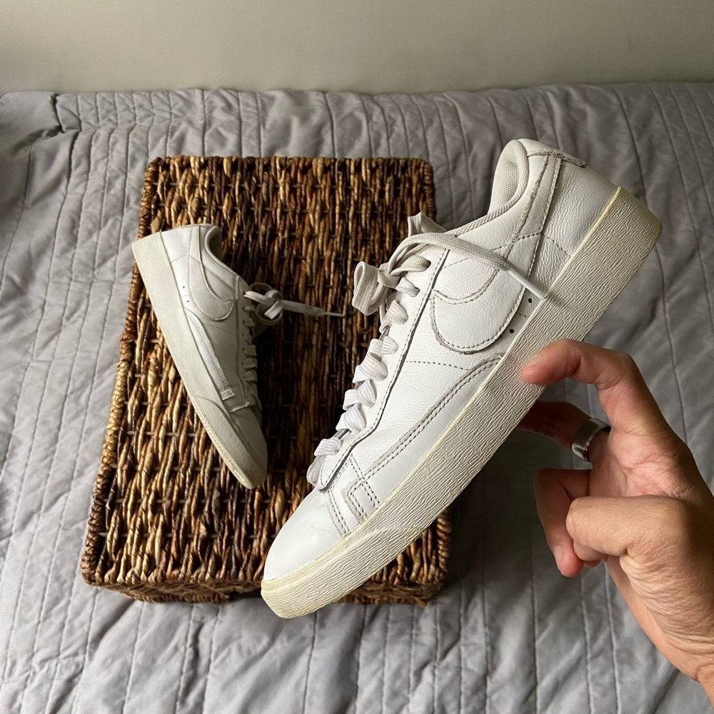 Nike Blazer Low LE Womens 7.5
